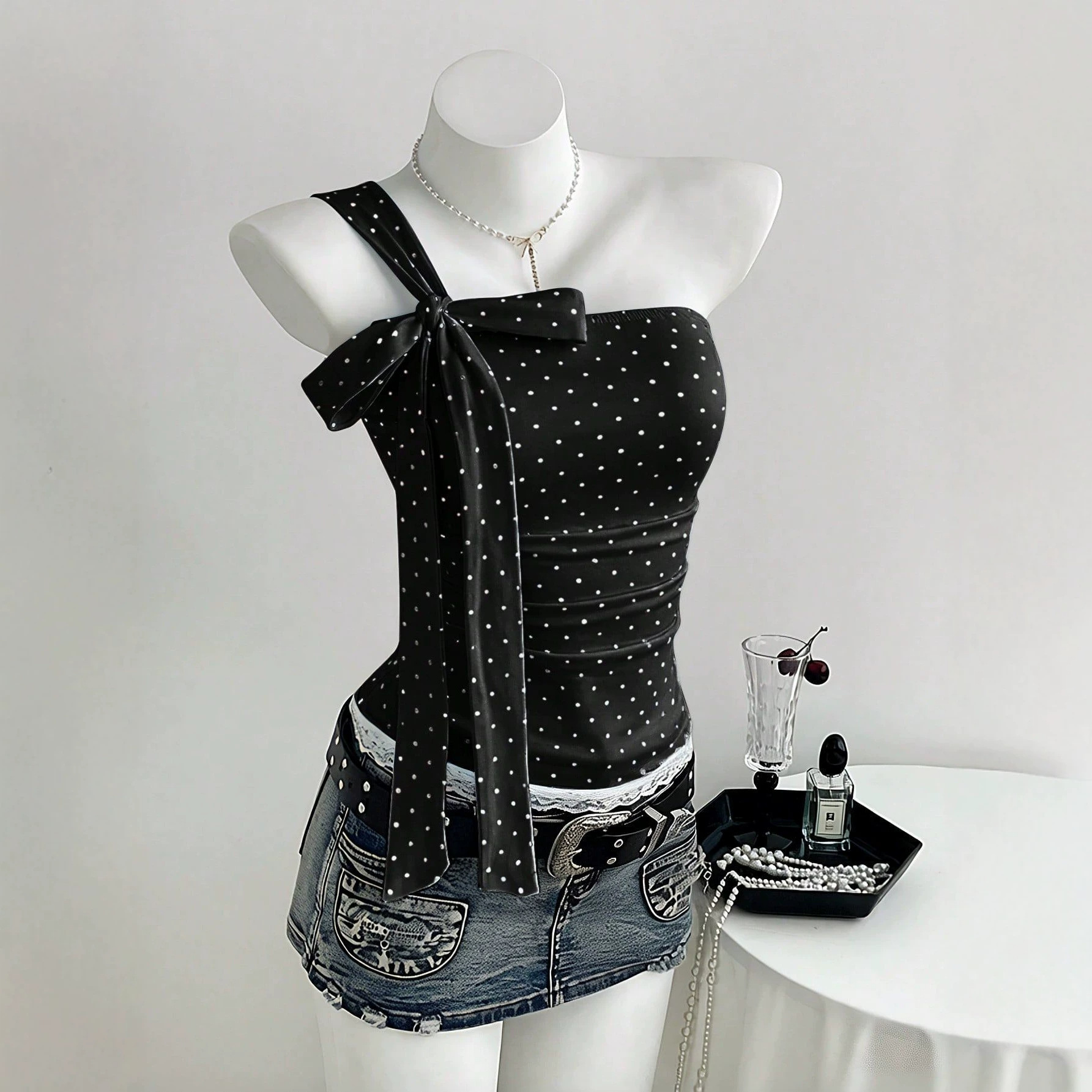 Top da Donna Senza Maniche con - Strapless Bra Backless recensione e prezzo